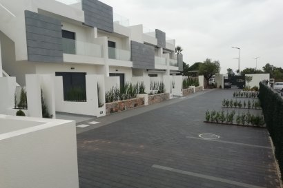 Nybyggnation - Bungalow-Lägenhet -
Torrevieja