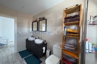Wiederverkauf - Freistehende Villa -
Torrevieja - La Siesta - El Salado -  Torreta
