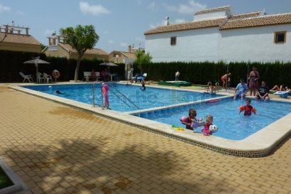Wiederverkauf - bungalow -
Orihuela Costa - Los Altos