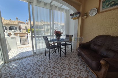 Wiederverkauf - bungalow -
Orihuela Costa - Los Altos