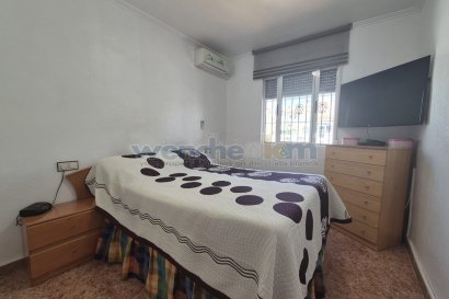 Wiederverkauf - bungalow -
Orihuela Costa - Los Altos