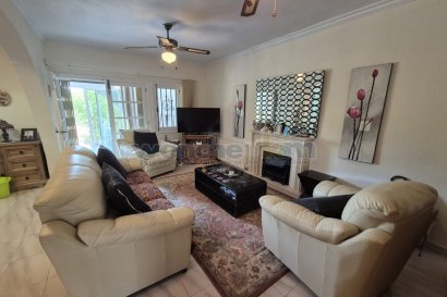 Resale - Semi-Detached -
Orihuela Costa - Los Balcones