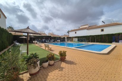 Återförsäljning - bungalow -
Orihuela Costa - Los Altos