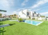 Neue Gebäude - Bungalow-Apartment -
Torrevieja