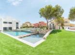 Neue Gebäude - Bungalow-Apartment -
Torrevieja