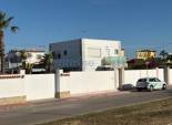 Wiederverkauf - Freistehende Villa -
Torrevieja - La Siesta - El Salado -  Torreta
