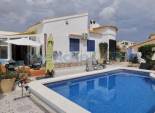 Reventa - Villa independiente -
Orihuela Costa - La Florida