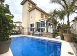 Reventa - Villa independiente -
Orihuela Costa - Playa Flamenca
